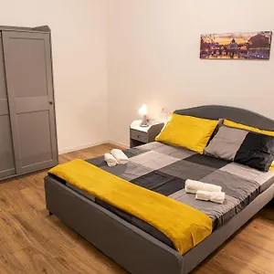 https://locazioni-ostiense.it-romehotels.com